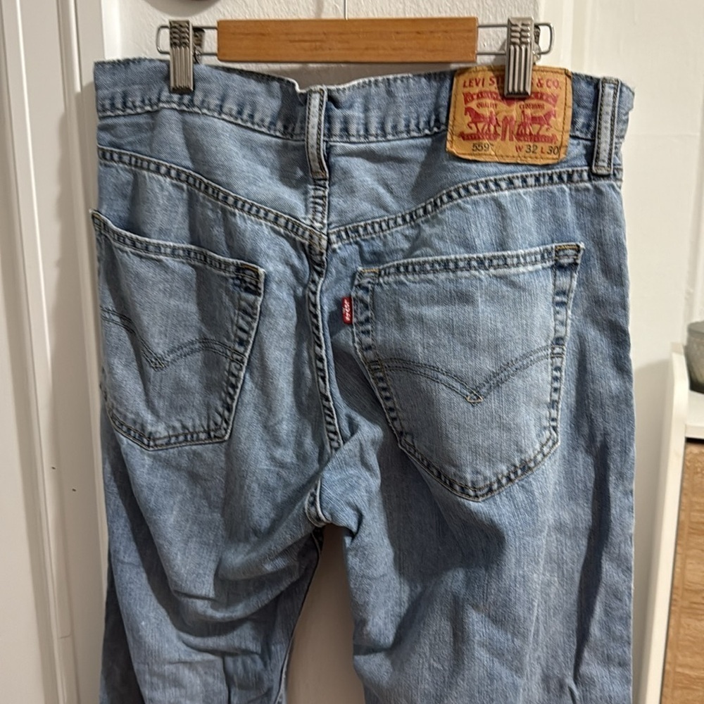 𝅺levi’s Jeans - Picture 4 of 7